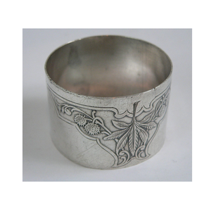 Nouveau design personnalisable de rond de serviette en métal de différentes tailles de fleurs martelées design revêtement argenté durable - Product Image 4