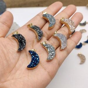 Bigger Druzy Moon Pendant Beads Latón chapado en oro Natural Druzy Moon Gemstone Charm Crescent Moon Jewelry Plata de Ley 925 - Product Image 6