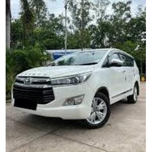 2020 para Toyota Innova Crysta Top Premium Model con asientos de cuero de dirección derecha para Europa - Product Image 1