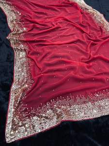 Sari de créateur avec broderie, paillettes et pierres, sari pour mariage et soirée, tenue de festival. - Product Image 3