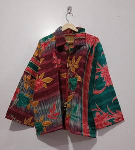 Fait à la main automne écologique respirant coton Kantha veste matelassée à manches longues col tournant bohème Vintage unisexe - Product Image 3