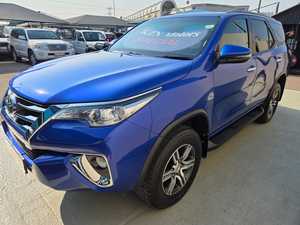 รถยนต์ฟอร์จูนเนอร์มือสอง ปี 2019-2026 รถ SUV 7 ที่นั่ง ไฟหน้า LED เกียร์อัตโนมัติ ยาง R20 ภายในตกแต่งด้วยหนัง พวงมาลัยซ้าย มีขาย - Product Image 5