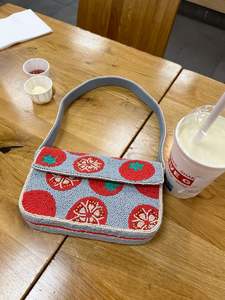 Bolso bandolera bordado estilo urbano - Product Image 1