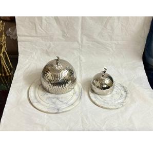 Bol de service en marbre et noix en métal fait à la main avec dôme de qualité supérieure pour la maison et l'hôtel pour les chocolats et les dattes - Product Image 6