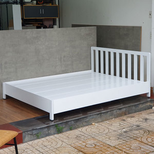 Base de Cama con Estructura de Hierro de Diseño Minimalista, con Madera de Caucho, Ensamblaje Estable, Acero Pintado en Blanco/Negro GN68049 - Product Image 2