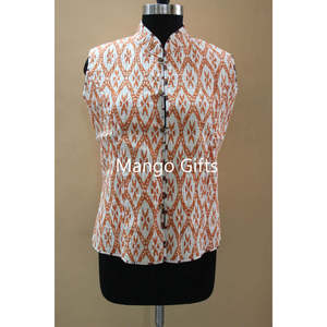 Women's Lightweight Reversible Quilted Cotton <b>Jacket</b> Printed Fashion Wear for Autumn - Product Image 2