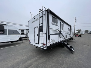 Excelente Oferta: Remolques de Viaje Usados 2024-2025, Campers Jayco, Remolque de Viaje White Hawk 32BH en Venta - Product Image 2