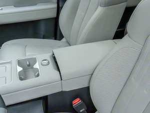 BYD 2026 Formula Leopard 135/190KM 4WD Pro Ultra Titanium 7 SUV Hybride Rechargeable de Taille Moyenne à Grande Conduite à Gauche - Product Image 5