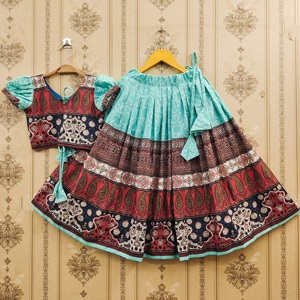 Shoryam Fashion Lehenga Choli de Poliéster Estampado Ferozi de Calidad Premium, Estilo Étnico y de Fiesta, Largo hasta el Suelo, Completamente Cosido para Niñas, Nuevo - Product Image 1
