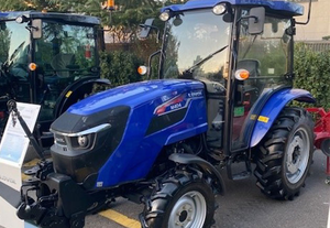 Tractor Compacto LOVOL TE404 de 40HP 4WD con Cambio Shuttle, Tractor Agrícola Diésel con Cargador Frontal, Ideal para Huertos y Viñedos - Product Image 6