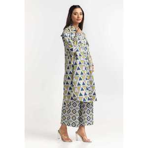 Conjunto de Camisa y Pantalón Dobby con Estampado Digital y Decoración de Botones, Modelo IPS-24-02 - Product Image 4