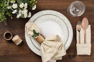 Anneaux de serviette en laiton et bois faits à la main en forme d'animal mignon 6 pièces pour décor de table pour Noël Thanksgiving autres fêtes - Product Image 6