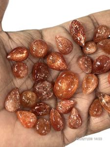 Pierre précieuse naturelle en pierre de soleil africaine rouge, cabochon, forme et taille mélangées, 8 à 15 mm environ, vente en gros de bijoux - Product Image 6