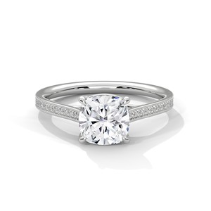 Anillo Solitario de Moissanita de Corte Cojín de 2.0ct con Banda Pavé en Plata de Ley 925 - Product Image 3
