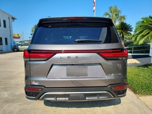 Offre exceptionnelle : Lexus LX 600 F Sport Handling AWD d'occasion 2023 - Product Image 5