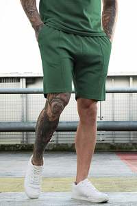 Fournisseur d'usine Ensemble de shorts pour hommes grande taille 5XL Ensemble de t-shirts et de shorts à manches courtes à séchage rapide pour l'été - Product Image 5