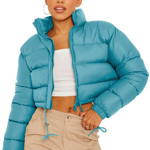 Abrigo acolchado de burbuja de gran tamaño de manga larga recortada con logotipo personalizado para mujer, chaqueta acolchada con cremallera y cuello levantado de invierno, tela tejida - Product Image 1