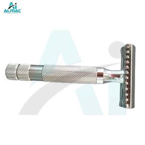 Maquinilla de afeitar de seguridad de acero inoxidable de alta calidad apta para viajes ALMAC con estuche protector Ideal para afeitarse en movimiento - Product Image 2