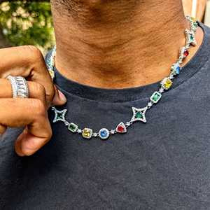 Elegante Cadena de Piedras Multicolores en Engaste Chapado en Rodio con Detalles de Diamantes Moissanite, Joyería de Lujo para Bodas y Fiestas - Product Image 3