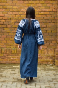 2024 nuevo diseño bordado ucraniano manga larga moda hasta el suelo vestido festivo de algodón - Product Image 3