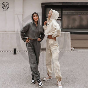 2025 Conjunto de 2 piezas para mujer Top y pantalones Chándal personalizado para mujer con múltiples colores y diseño. - Product Image 5