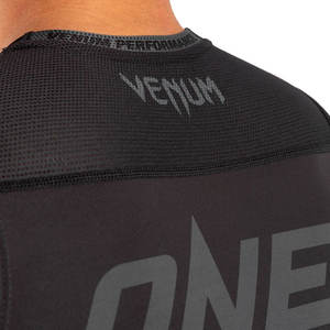 Premium Compression Rash Guards Jiu Jitsu Kimono Set Anti-UV Respirant Vêtements D'entraînement pour MMA Sublimé Sublimé Jiu Jitsu - Product Image 6