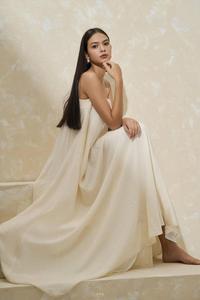 ชุดเดรสผ้าไหมทรงโอเวอร์ไซส์แขนกุด, เดรสลำลองผ้าไหมทรงแม็กซี่ยาวถึงพื้นทำจากผ้าไหมสีทึบซักได้ - Product Image 3