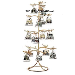 Présentoir de Noël en forme d'arbre en métal aluminium fini brun utilisé pour la décoration de Noël Présentoir de décoration de Noël - Product Image 3