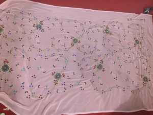 Foulard africain brodé à la main - Luxe écologique pour les occasions spéciales des femmes - Product Image 6