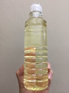 น้ำมันมะพร้าวสดสำหรับใช้ดูแลเส้นผมจากเวียดนาม - Product Image 5