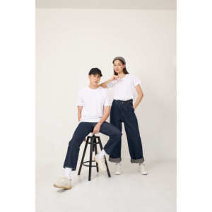 T-shirt de fitness léger et compressif de qualité supérieure, col rond, jersey polyester-coton, impression DTG - Product Image 4