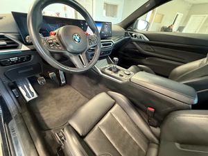 Coupé Deportivo de Lujo de Alto Rendimiento 2024, 2 Puertas, Motor Biturbo, Interior Premium, Frenos Deportivos, Sin Accidentes - Product Image 2