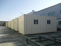 Maison préfabriquée modulaire, cabine en acier portable contemporaine, conçue pour les villages de vacances, les retraites en montagne et les parcs de location