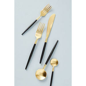 Ensemble de couverts en laiton avec poignée antique mate polonaise et noire Ensemble de couverts faits à la main pour restaurant et hôtel à moindre coût - Product Image 1