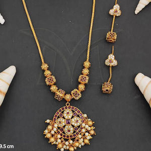 Kemp Jewellery Juego de colgantes de diseño elegante pulido de oro mate - Product Image 1