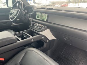 2022 Land Rover Defender XS Edition 4 puertas SUV Premium seminuevo volante a la derecha ACC Vehículo de crucero con Interior oscuro - Product Image 3