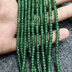 Collier en perles d'émeraude naturelle, perles rondes facettées de 4 mm, collier en perles d'émeraude verte, fermoir en argent sterling - Product Image 2