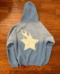 Sudadera de Invierno Personalizada con Estampado Gráfico DTG, Lavado a la Piedra, 100% Algodón, Transpirable, con Bordado Desgastado - Product Image 3