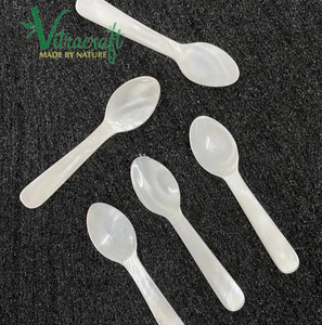 Cuillères à caviar faites à la main au Vietnam Fabriqué à partir de coquilles de nacre de haute qualité pour apporter les produits les plus parfaits Taille 10.5cm Cadeau unique - Product Image 5