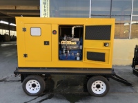 Groupe électrogène diesel triphasé Weifang ZH4105ZD 50KW 60KVA super insonorisé sur remorque mobile avec capot silencieux, démarrage automatique ATS