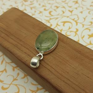 Pendentif en pierre précieuse de Prehnite naturelle fait à la main 925 bijoux en argent Sterling pendentif de forme ovale élégant collier en pierre verte pour les femmes - Product Image 4