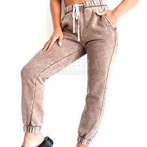 Pakistan Made Women Acid Wash Joggers avec un design classique avec des éléments de style moderne faits pour le confort - Product Image 1