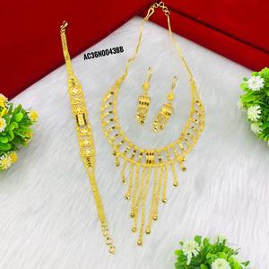Latest Classic Flower Shape <b>Charm</b> Necklace with Box Chain Gold Plated Brass - Product Image 2