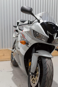 2026 Meilleure vente aux enchères commerciale CBR600RR 999cc 4 temps 200 ch 200,21 ch 13 200 tr/min Prêt à être expédié - Product Image 2