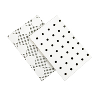 Carreaux de plafond carrés modernes et élégants panneau décoration intérieure commerciale feuille de fibre minérale 3D imperméable ignifuge abordable