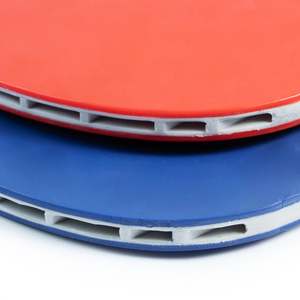 Ensemble de raquettes de tennis de table St Iconic avec 3 balles, design en plastique rouge et bleu, poignée confortable, réglage à 9 angles pour l'entraînement familial - Product Image 6