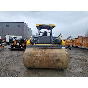 Rouleau compresseur vibrant à double tambour BOMAG BW190AD-5 de 12 tonnes 2024 pour les industries de la construction - Moteur central - Product Image 2