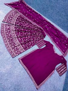 Lancement d'un nouveau vêtement de soirée de créateur, Look nouveau, pantalon Kurta Dupatta avec broderies lourdes, séquence de travail, vêtements de mariage entièrement cousus - Product Image 3