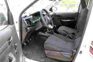 UTILISÉ LHD/RHD 2019 T0Y0TA HILUX - Product Image 2