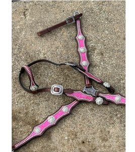 Ensemble de têtière et collier de poitrine en cuir de crocodile d'équitation de haute qualité avec rembourrage doux pour une utilisation équestre - Product Image 1